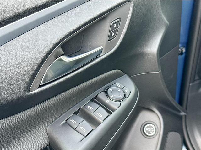 Photo of 2025 Ocean Blue Metallic Buick Envista