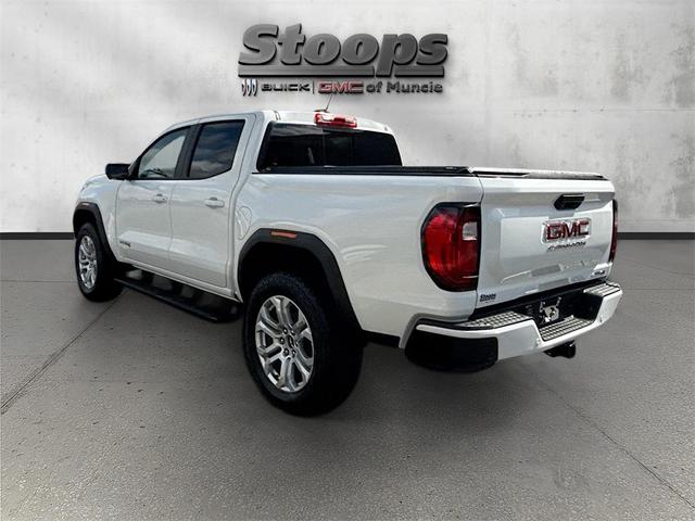 Photo of 2026 Summit White GMC Canyon
