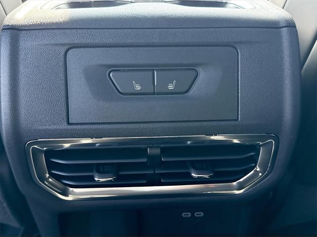 Photo of 2025 Onyx Black GMC Sierra EV