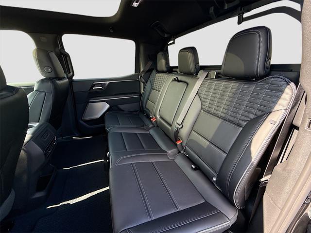 Photo of 2025 Onyx Black GMC Sierra EV