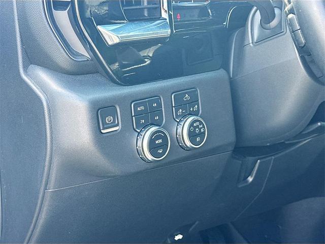 Photo of 2024 Onyx Black GMC Sierra 1500