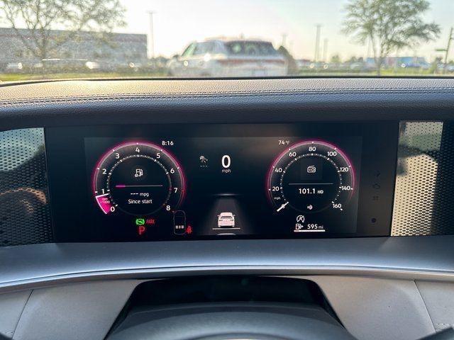 Photo of 2025 Pure White Volkswagen Tiguan
