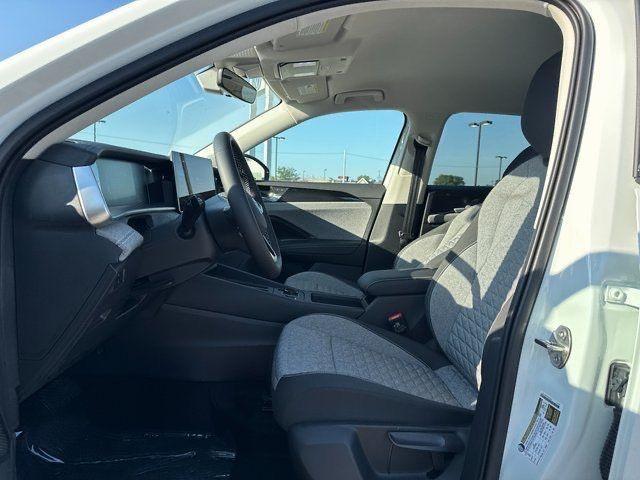 Photo of 2025 Pure White Volkswagen Tiguan