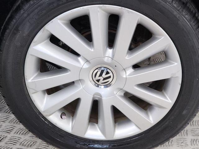 Photo of 2008 Blue Volkswagen New Beetle