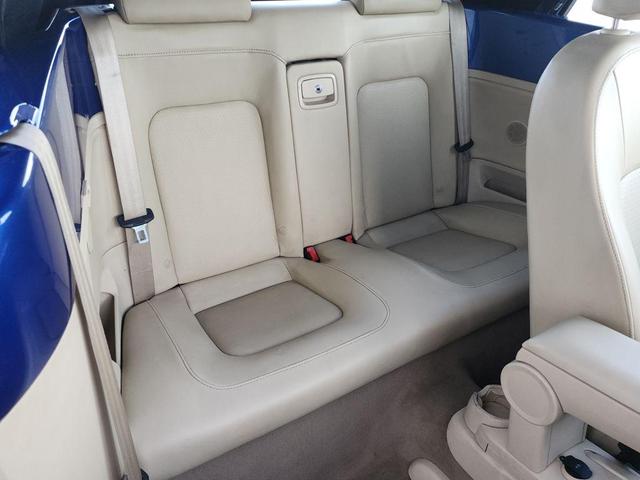 Photo of 2008 Blue Volkswagen New Beetle