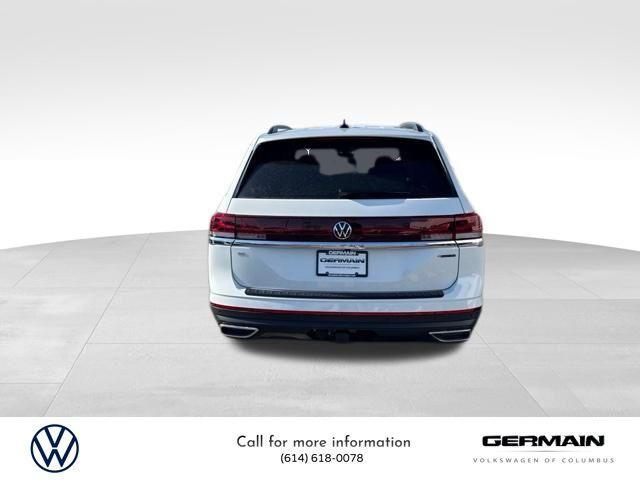 Photo of 2025 Pure White Volkswagen Atlas