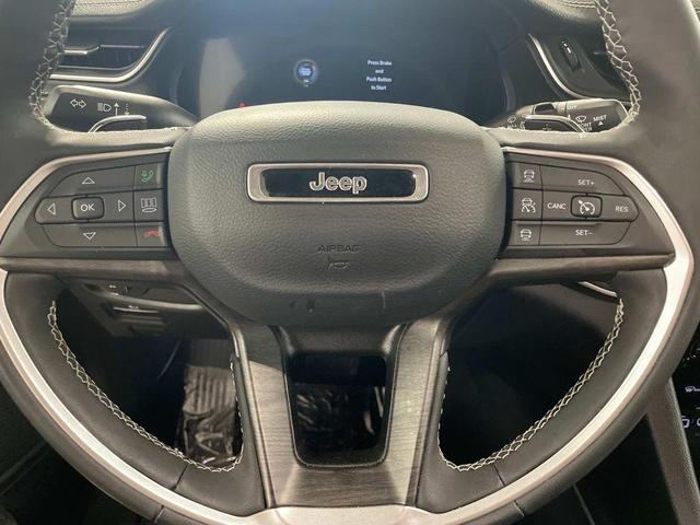 Photo of 2024 Velvet Red Pearlcoat Jeep Grand Cherokee