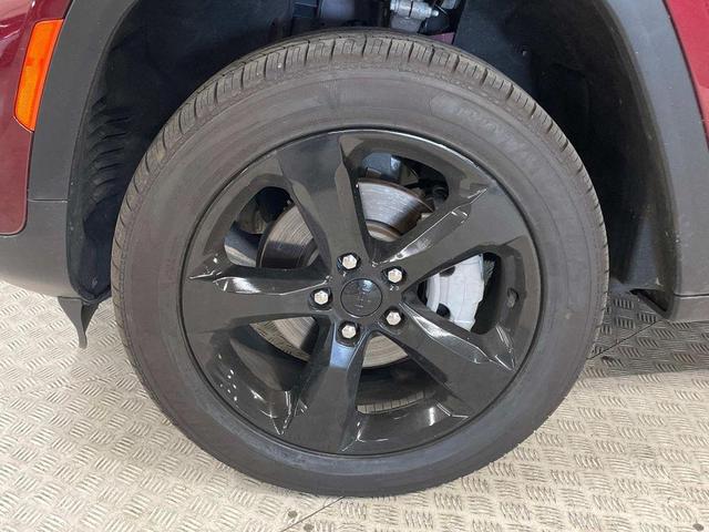 Photo of 2024 Velvet Red Pearlcoat Jeep Grand Cherokee