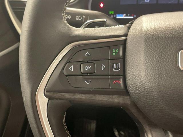 Photo of 2024 Velvet Red Pearlcoat Jeep Grand Cherokee