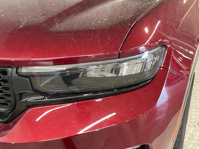 Photo of 2024 Velvet Red Pearlcoat Jeep Grand Cherokee