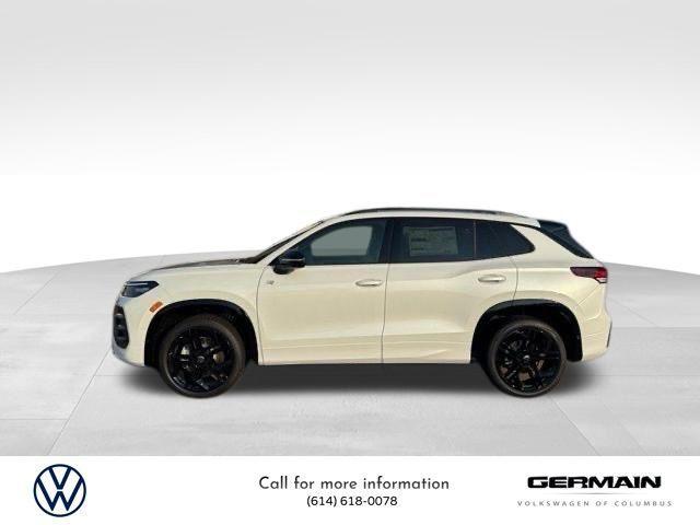 Photo of 2025 Opal White Pearl Effect Volkswagen Tiguan