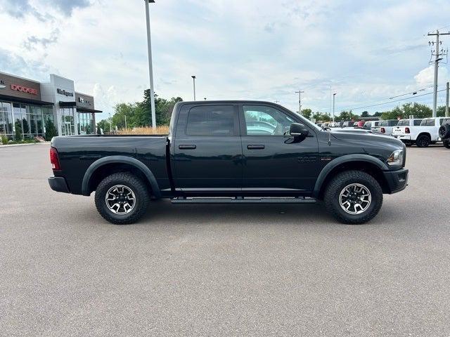 Photo of 2016 Brilliant Black Crystal Pearlcoat RAM 1500