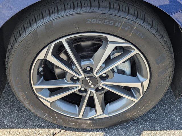 Photo of 2023 Deep Sea Blue Kia Forte