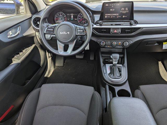 Photo of 2023 Deep Sea Blue Kia Forte