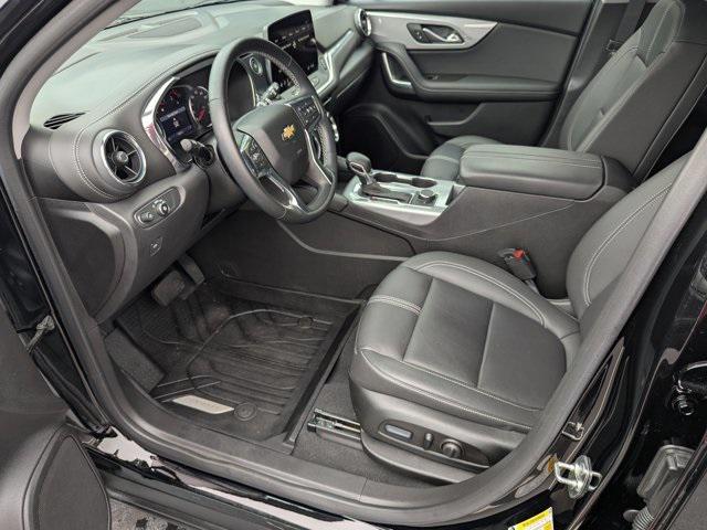 Photo of 2023 Black Chevrolet Blazer