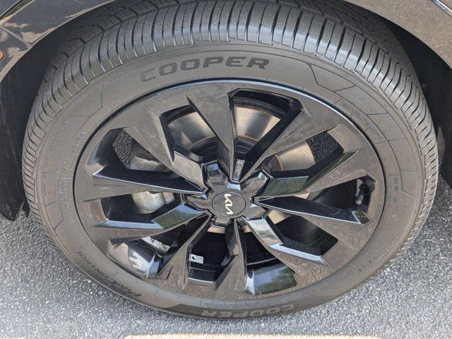 Photo of 2023 Ebony Black Kia Sorento