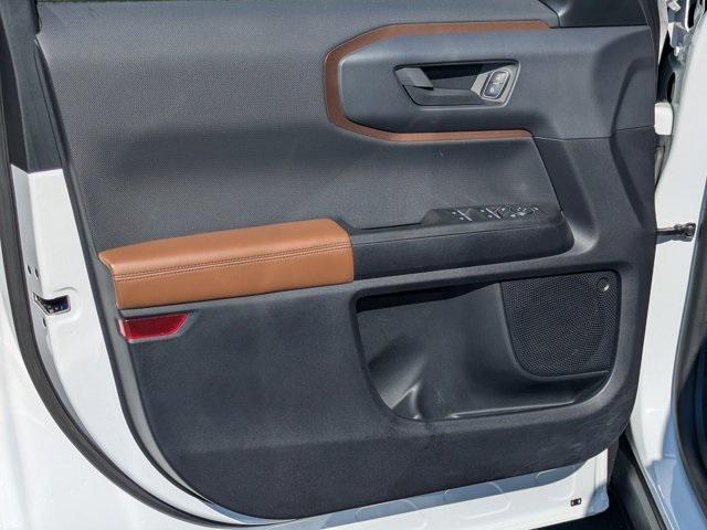 Photo of 2021 Oxford White Ford Bronco Sport