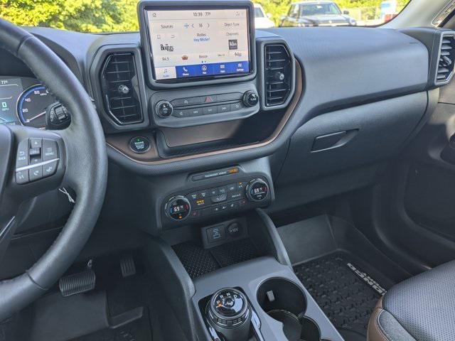 Photo of 2021 Oxford White Ford Bronco Sport