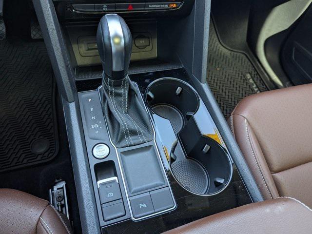 Photo of 2023 Platinum Gray Metallic Volkswagen Atlas