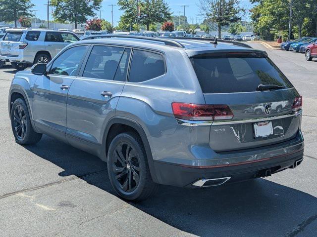 Photo of 2023 Platinum Gray Metallic Volkswagen Atlas