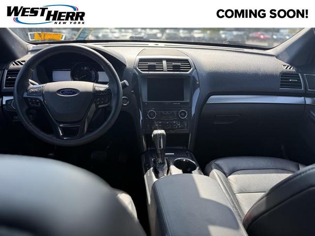 Photo of 2018 Shadow Black Ford Explorer
