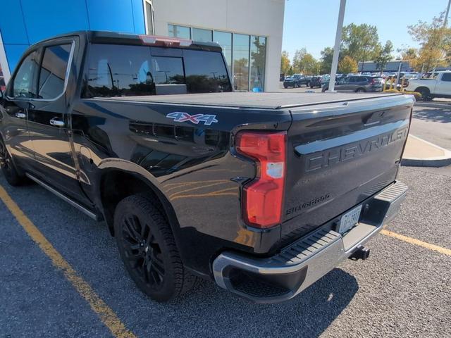 Photo of 2022 Black Chevrolet Silverado 1500