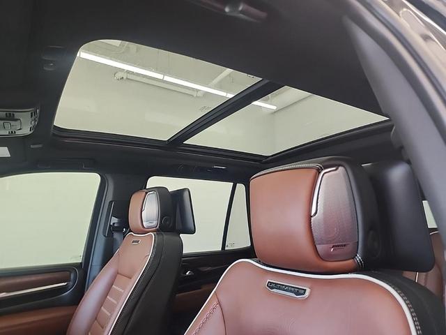 Photo of 2023 Onyx Black GMC Yukon