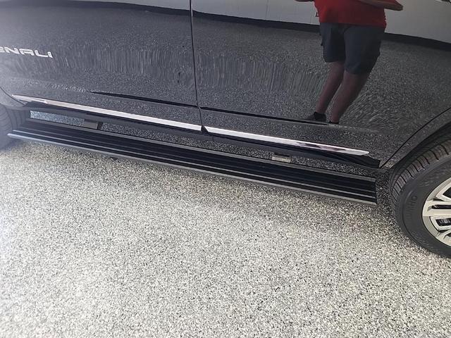 Photo of 2023 Onyx Black GMC Yukon
