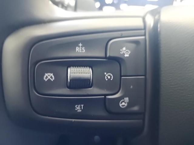 Photo of 2024 Summit White GMC Sierra 1500