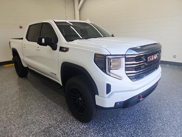 Photo of 2024 Summit White GMC Sierra 1500