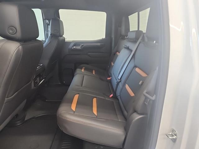 Photo of 2024 Summit White GMC Sierra 1500