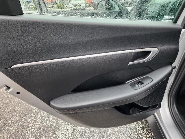 Photo of 2022 Shimmering Silver Pearl Hyundai SONATA