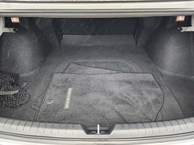 Photo of 2022 Shimmering Silver Pearl Hyundai SONATA