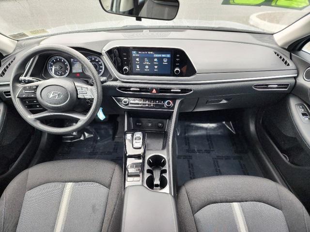 Photo of 2022 Shimmering Silver Pearl Hyundai SONATA