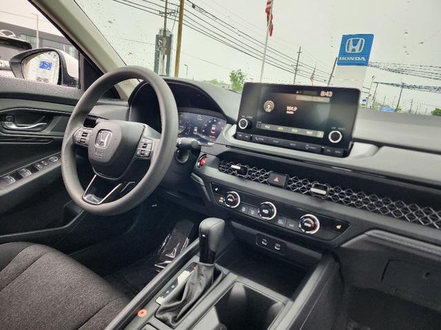 Photo of 2023 Platinum White Pearl Honda Accord