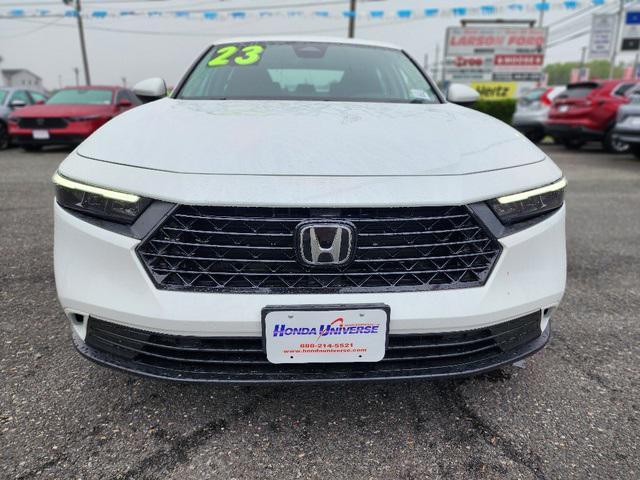 Photo of 2023 Platinum White Pearl Honda Accord