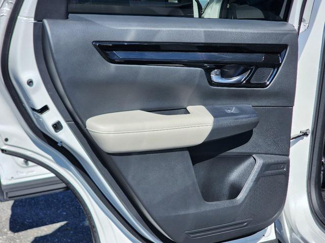 Photo of 2024 Platinum White Pearl Honda CR-V