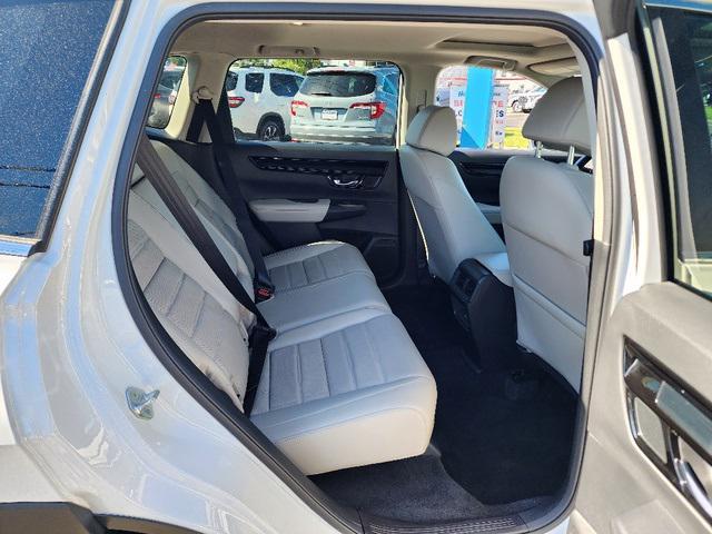 Photo of 2024 Platinum White Pearl Honda CR-V