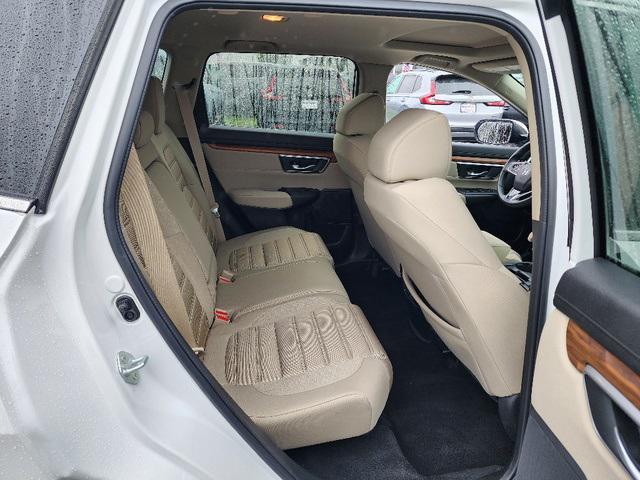 Photo of 2022 Platinum White Pearl Honda CR-V