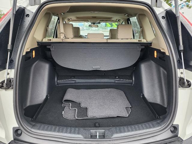 Photo of 2022 Platinum White Pearl Honda CR-V