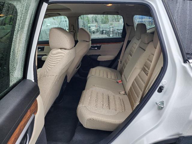 Photo of 2022 Platinum White Pearl Honda CR-V