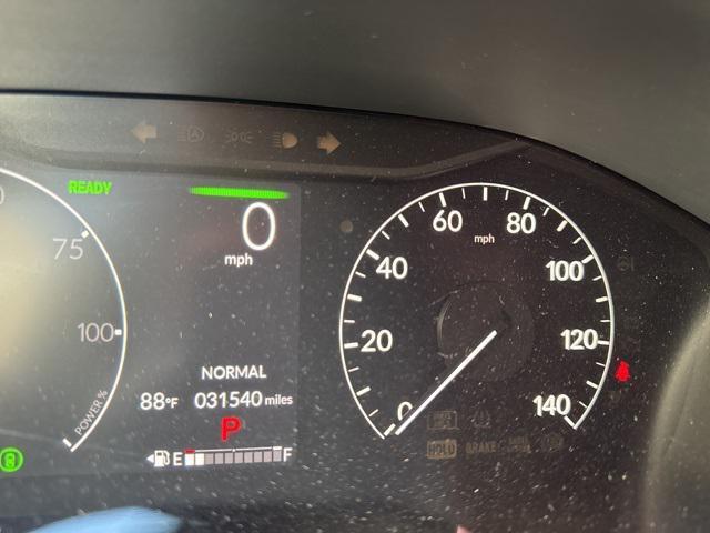 Photo of 2024 Platinum White Pearl Honda CR-V Hybrid