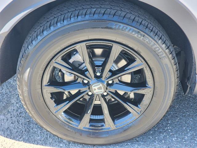 Photo of 2024 Platinum White Pearl Honda CR-V Hybrid