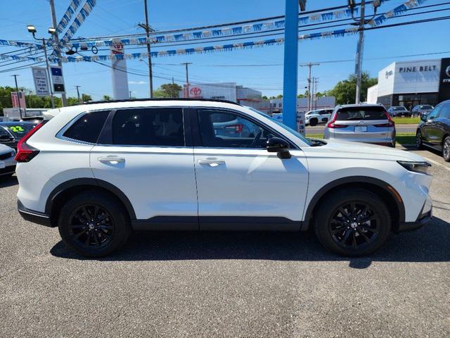 Photo of 2024 Platinum White Pearl Honda CR-V Hybrid