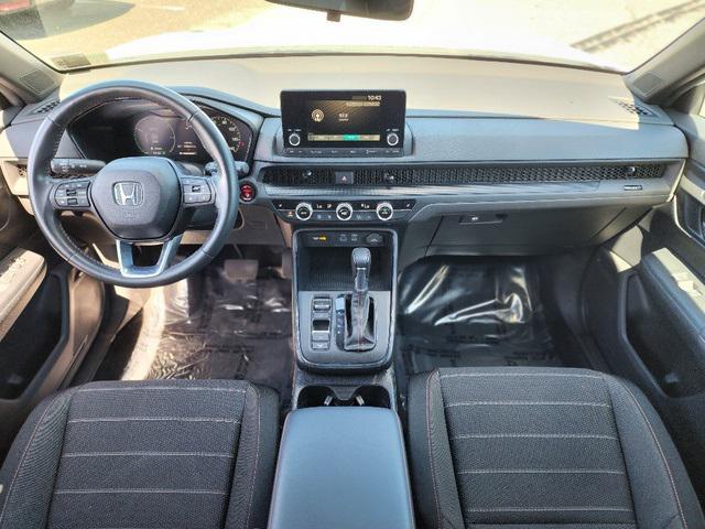 Photo of 2024 Platinum White Pearl Honda CR-V Hybrid