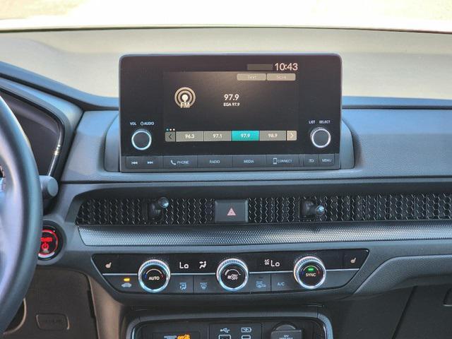 Photo of 2024 Platinum White Pearl Honda CR-V Hybrid