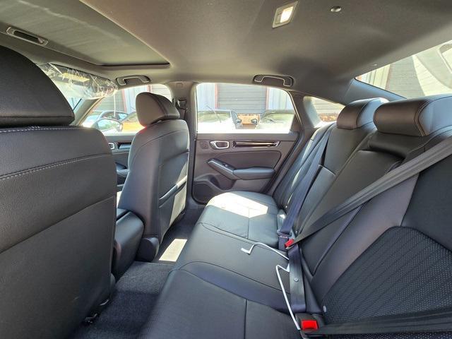 Photo of 2025 Urban Gray Pearl Honda Civic Hybrid