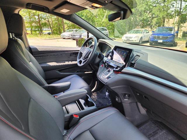 Photo of 2023 Platinum White Pearl Honda Odyssey