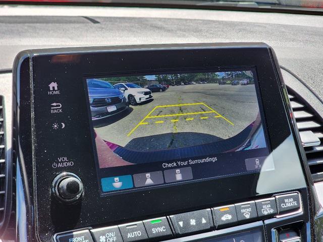 Photo of 2023 Platinum White Pearl Honda Odyssey