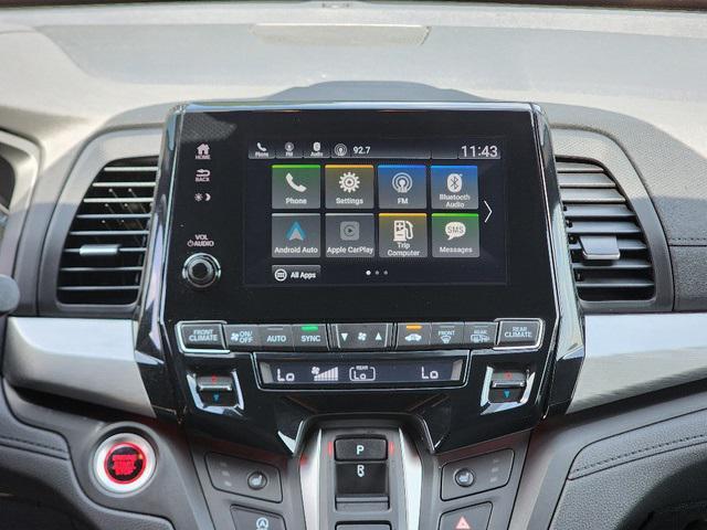 Photo of 2023 Platinum White Pearl Honda Odyssey
